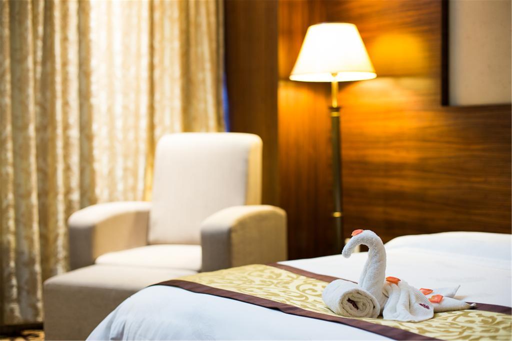 Wa King Town Hotel Kuangcsou Szoba fotó