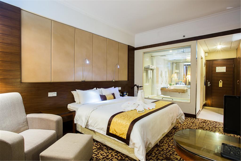 Wa King Town Hotel Kuangcsou Szoba fotó