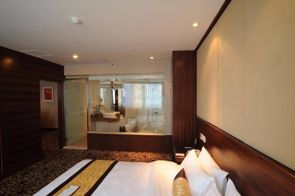Wa King Town Hotel Kuangcsou Szoba fotó