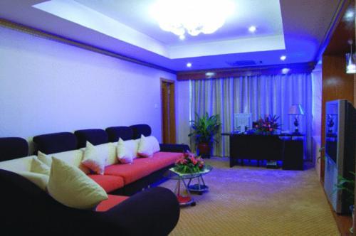 Wa King Town Hotel Kuangcsou Szoba fotó