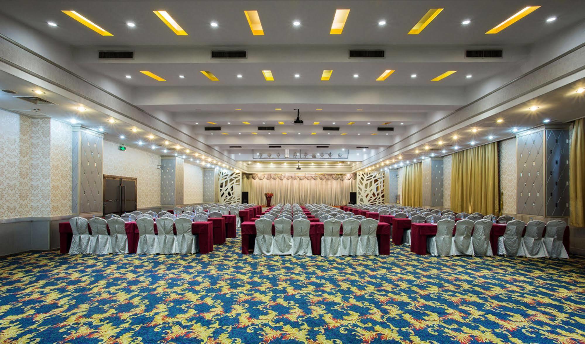 Wa King Town Hotel Kuangcsou Kültér fotó